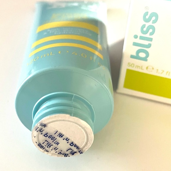 Green tree gel mask and Lemon/Sage hand crème by Bliss - Picture 8 of 8